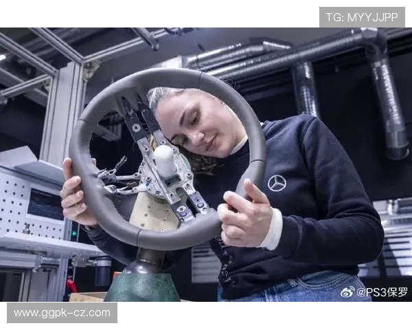 奔驰在线娱乐为用户提供个性化定制服务,满足不同驾驶者的娱乐偏好